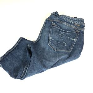 Silver Jeans Dee Shorts Size 28